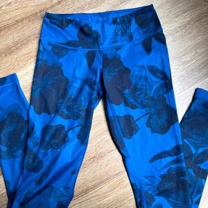 Lululemon leggins Size 4